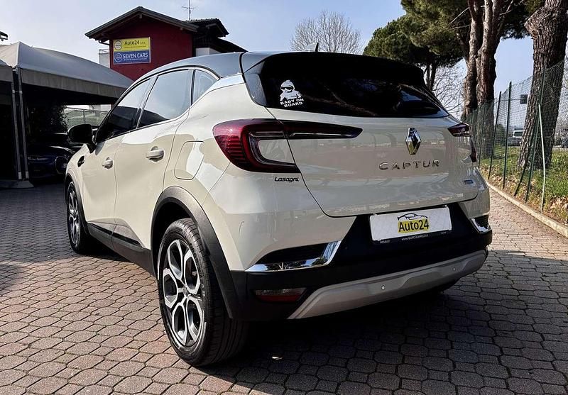 Usata Renault Captur Intens 92 CV (67 kW) 2020 Bianco SUV