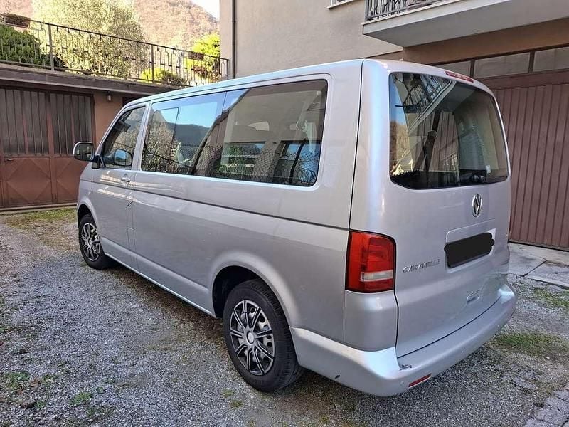 Usata VW T5 140 CV (102 kW) 2011 Argento Furgone