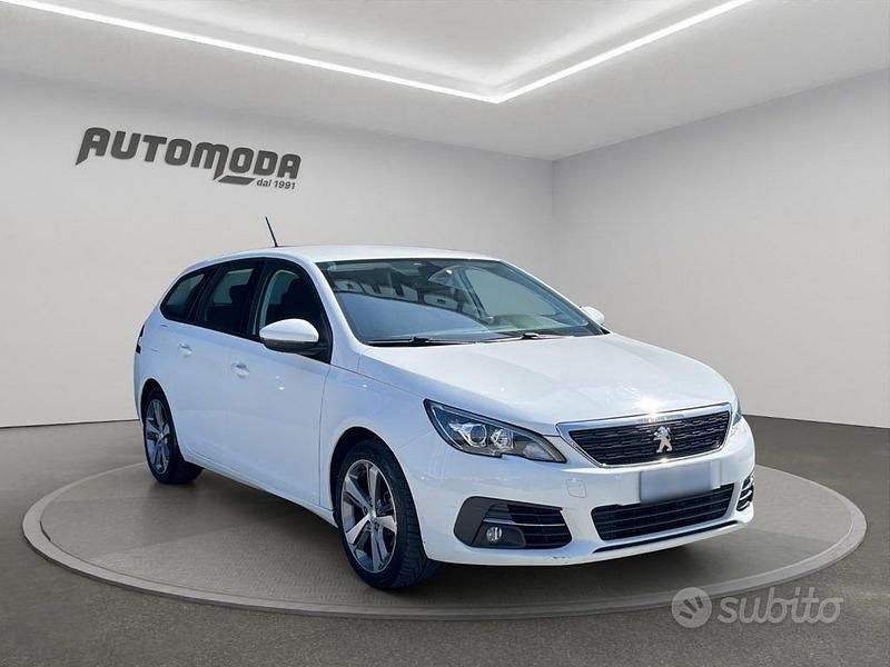 Usata Peugeot 308 SW Allure 131 CV (96 kW) 2022 Bianco Station wagon