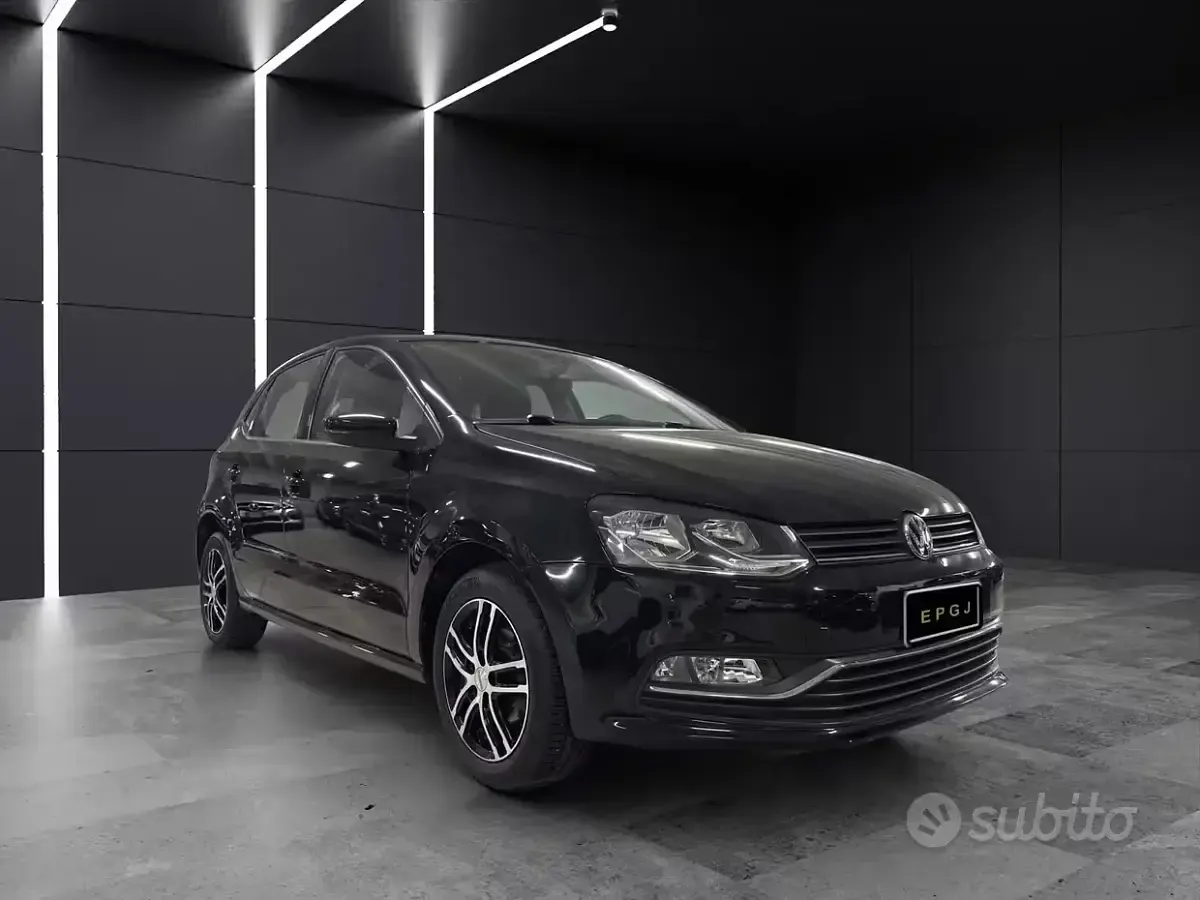 Usata VW Polo Comfortline 75 CV (55 kW) 2014 Nero Berlina