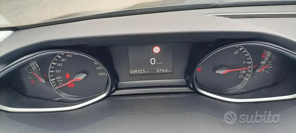 Usata Peugeot 308 Allure 116 CV (85 kW) 2019 Marrone Berlina
