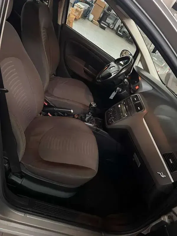 Usata Fiat Grande Punto 65 CV (47 kW) 2007 Grigio Utilitaria