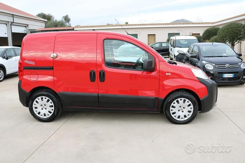 Usata Fiat Fiorino 95 CV (69 kW) 2016 Rosso Monovolume