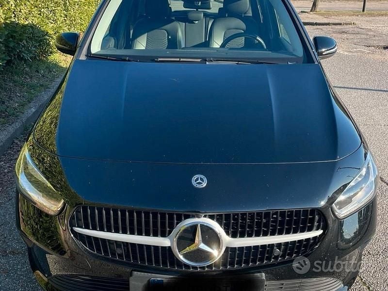 Brugt Mercedes B180 Executive 116 HK (85 kW) 2023 Sort MPV