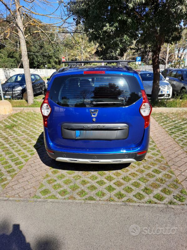 Usata Dacia Lodgy 116 CV (85 kW) 2020 Blu Monovolume