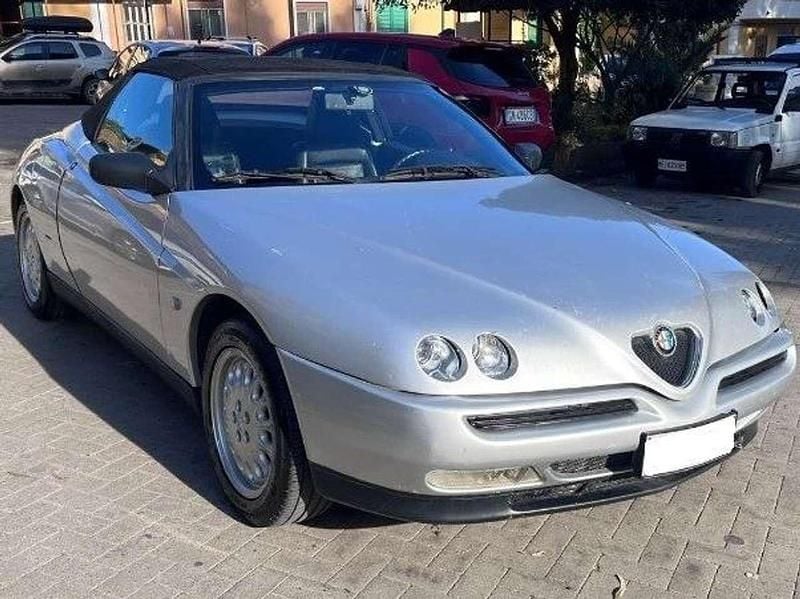Usata Alfa Romeo Spider Lusso 150 CV (110 kW) 1997 Grigio Cabrio