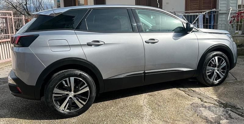 Usata Peugeot 3008 Allure 611 CV (449 kW) 2020 Grigio SUV