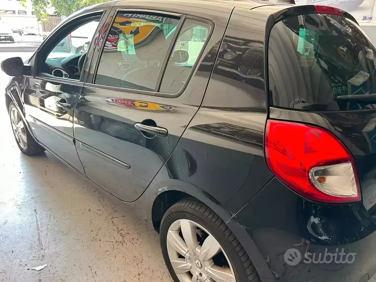 Usata Renault Clio IV 110 CV (80 kW) 2013 Grigio Berlina