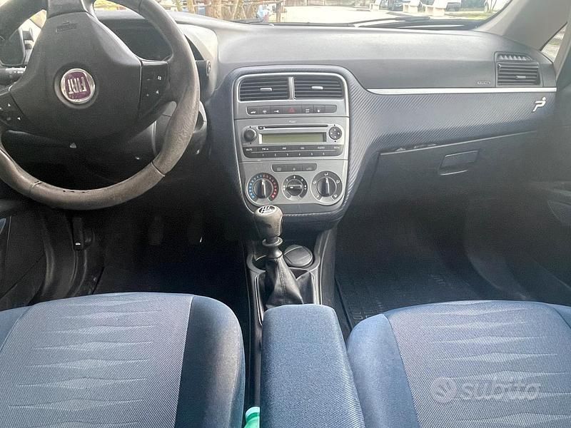 Usata Fiat Grande Punto 2009 Grigio Utilitaria