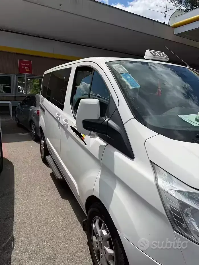 Usata Ford Tourneo 155 CV (114 kW) 2015 Bianco Monovolume