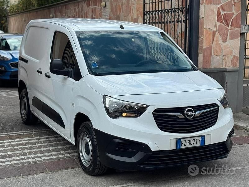 Occasion Opel Combo S 102 ch (75 kW) 2019 Blanc Monospace