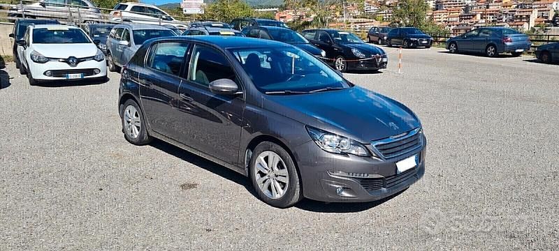 Usata Peugeot 308 120 CV (88 kW) 2017 Grigio Berlina