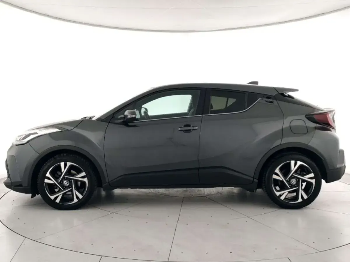 Usata Toyota C-HR Business Edition 152 CV (111 kW) 2023 Grigio SUV