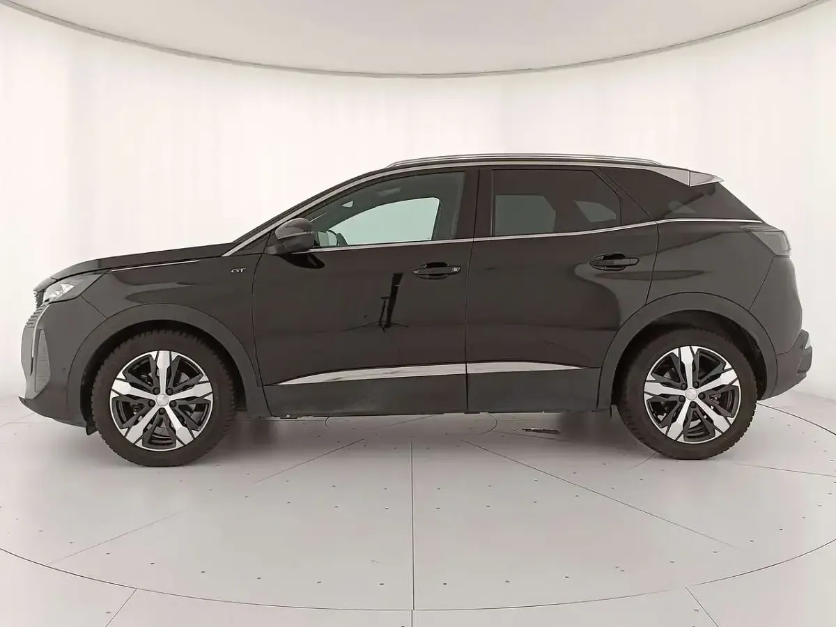 Usata Peugeot 3008 GT 131 CV (96 kW) 2021 Grigio metallizzato scuro SUV