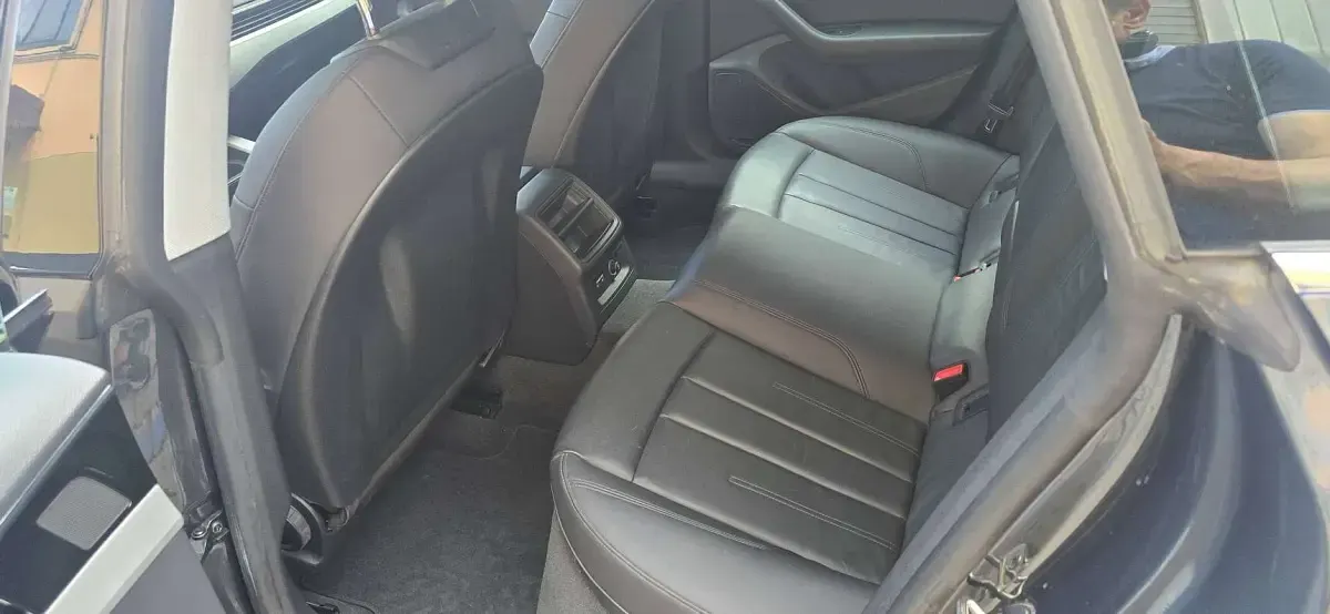 Usata Audi A5 Sportback Business 136 CV (100 kW) 2021 Grigio Utilitaria