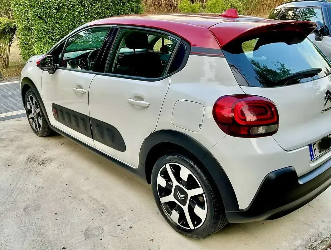 Usata Citroën C3 Shine 110 CV (80 kW) 2017 Bianco Berlina