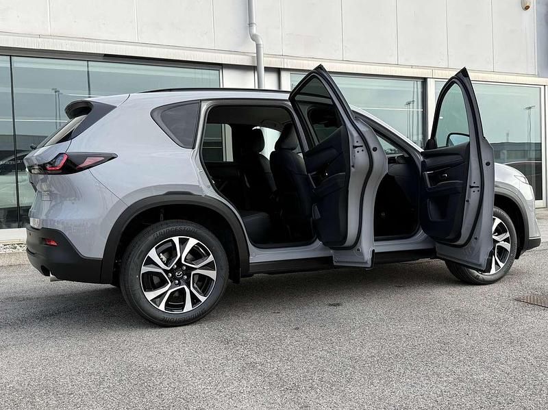 Nuova Mazda CX-5 Exclusive-Line 141 CV (103 kW) 2026 Aero grey SUV
