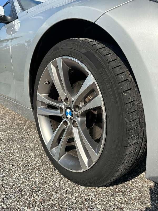 Usata BMW 320 Advantage 190 CV (139 kW) 2017 Argento Berlina