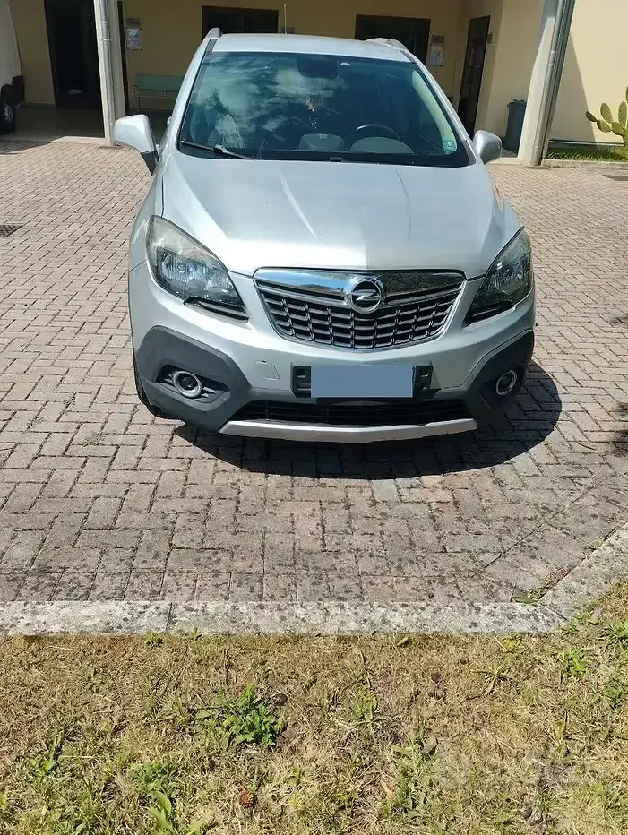 Usata Opel Mokka 140 CV (102 kW) 2015 Grigio SUV