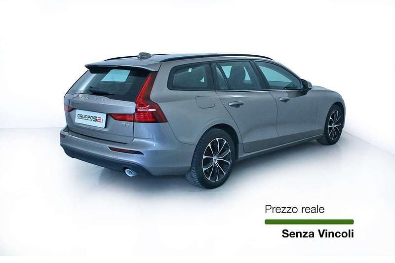 Usata Volvo V60 Momentum 150 CV (110 kW) 2020 Grigio Station wagon