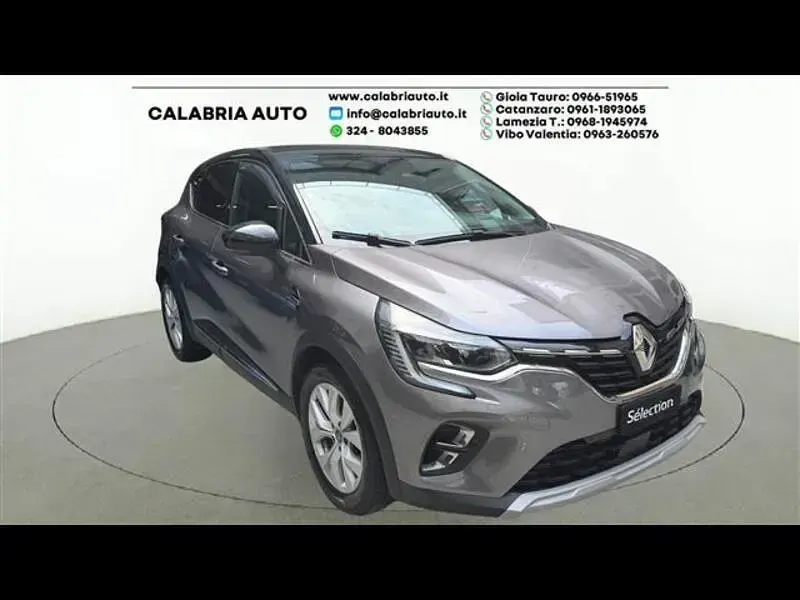 Usata Renault Captur Intens 145 CV (106 kW) 2021 Grigio scuro SUV