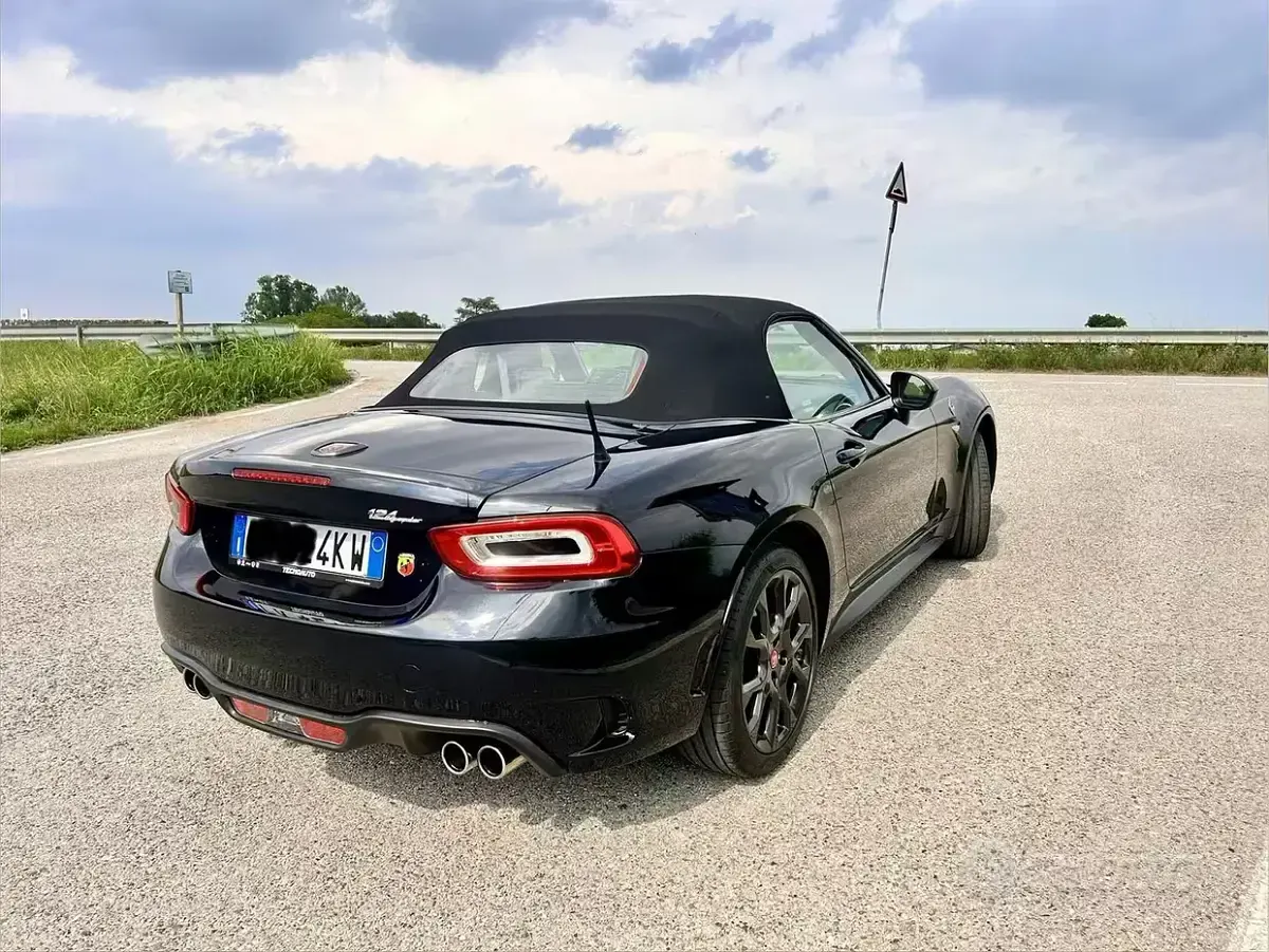 Usata Abarth 124 Spider 70th Anniversary 170 CV (125 kW) 2019 Nero Cabrio