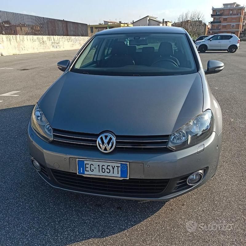 Usata VW Golf VI 105 CV (77 kW) 2011 Grigio Utilitaria