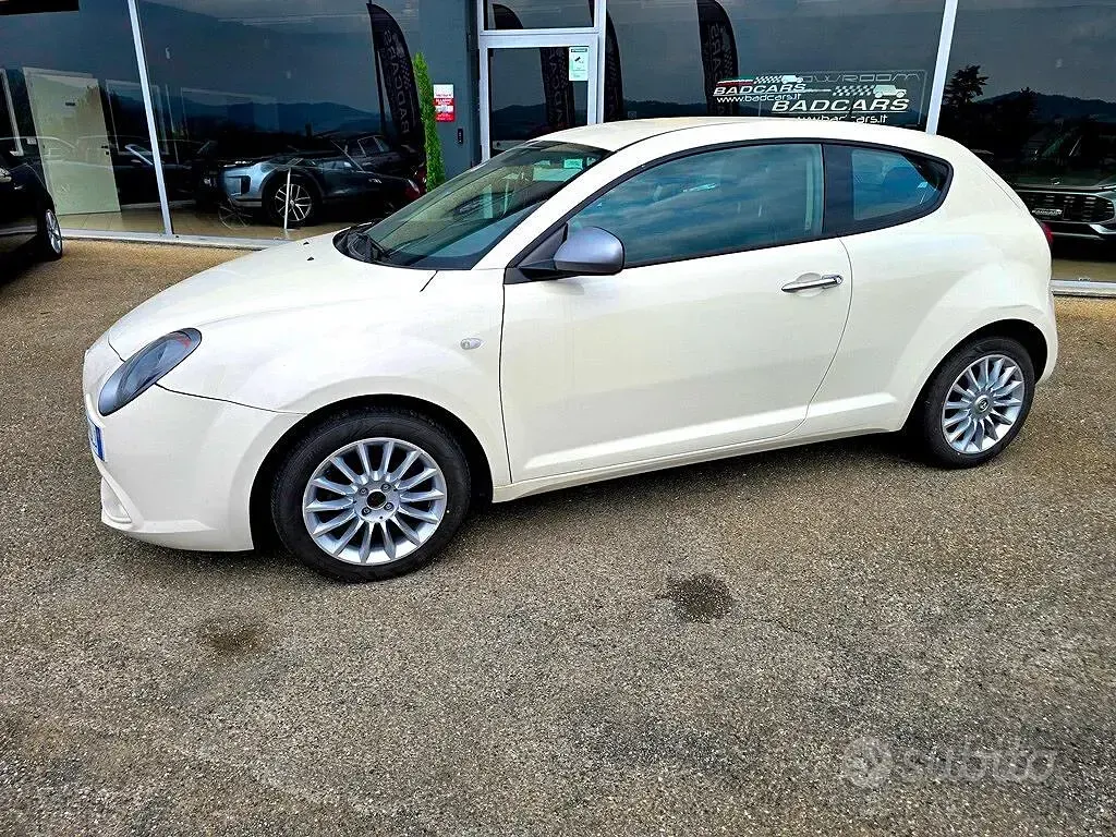 Usata Alfa Romeo MiTo Distinctive 79 CV (58 kW) 2016 Bianco Utilitaria
