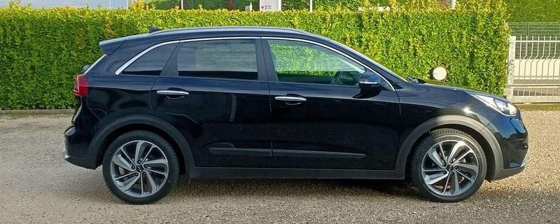 Usata Kia Niro Style 105 CV (77 kW) 2019 Nero SUV