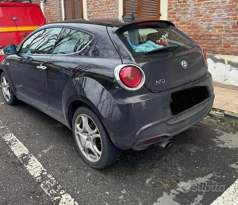 Usata Alfa Romeo MiTo Distinctive 135 CV (99 kW) 2010 Nero Utilitaria