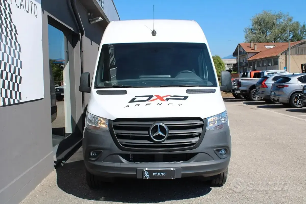 Usata Mercedes Sprinter 170 CV (125 kW) 2023 Bianco Furgone