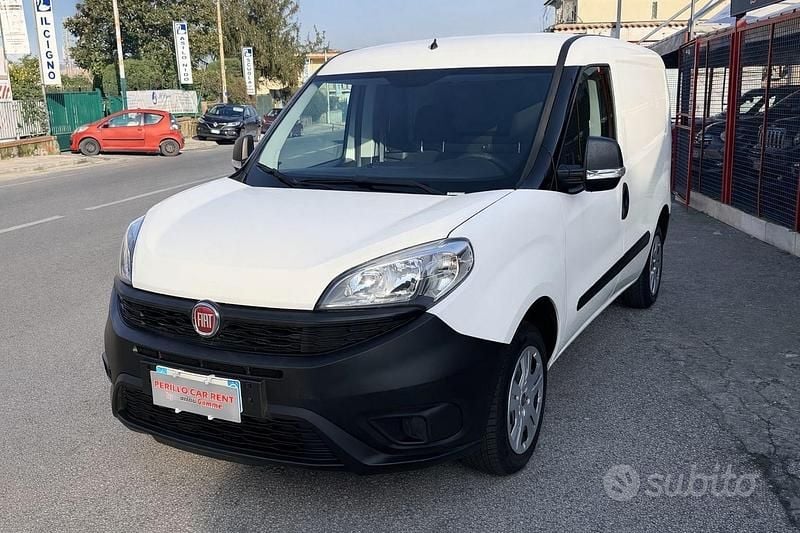 Usata Fiat Doblò 95 CV (69 kW) 2018 Bianco Monovolume