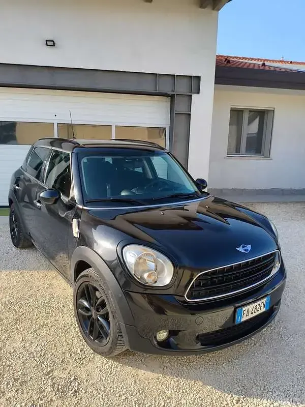 Usata Mini Countryman 90 CV (66 kW) 2015 Nero SUV