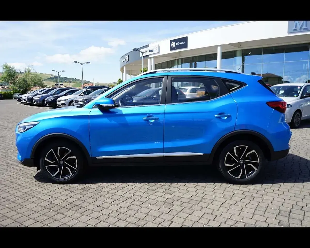 Usata MG ZS Luxury 106 CV (77 kW) 2024 Blu SUV