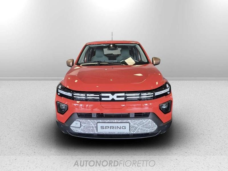 Usata Dacia Spring Extreme 19 kW (26 CV) 2024 Brick red Utilitaria