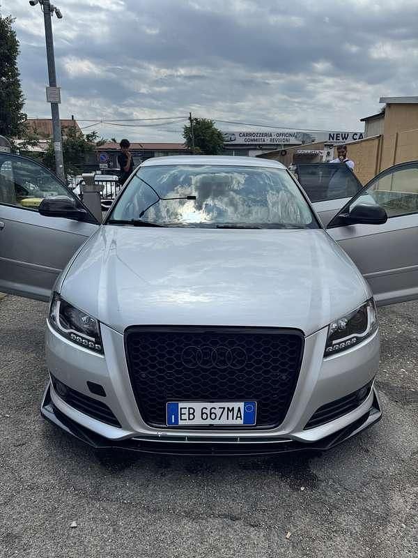 Argento Usata 2010 Audi A3 Ambiente Tre volumi | 9500 € (Cara) - Immagine 1/4