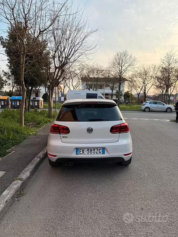 Usata VW Golf VI GTD 170 CV (125 kW) 2011 Bianco Utilitaria