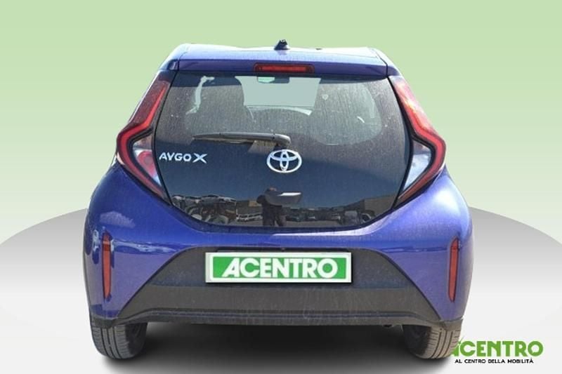 Usata Toyota Aygo X Active 72 CV (52 kW) 2025 Blu SUV