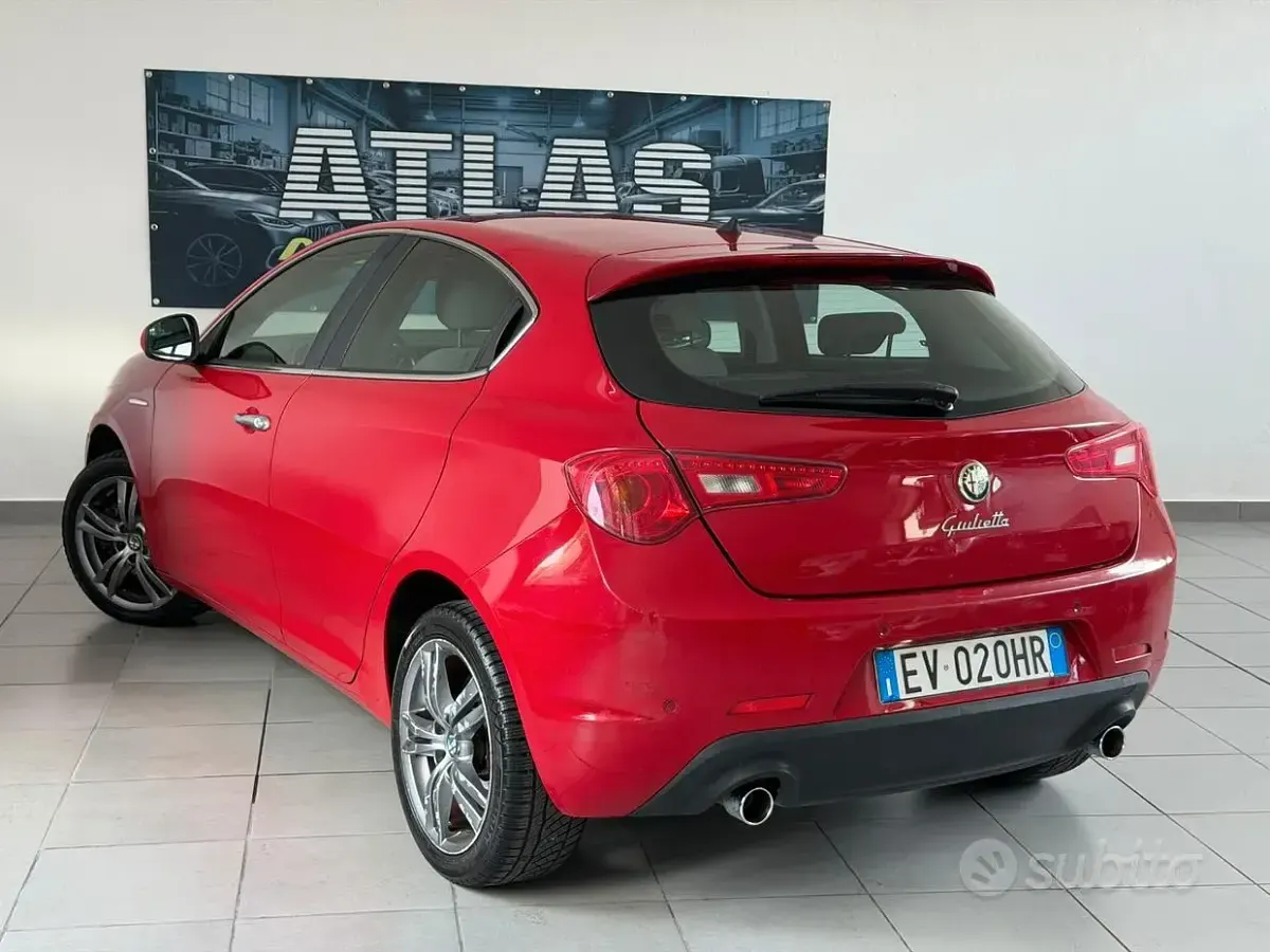 Usata Alfa Romeo Giulietta Exclusive 150 CV (110 kW) 2014 Rosso Utilitaria