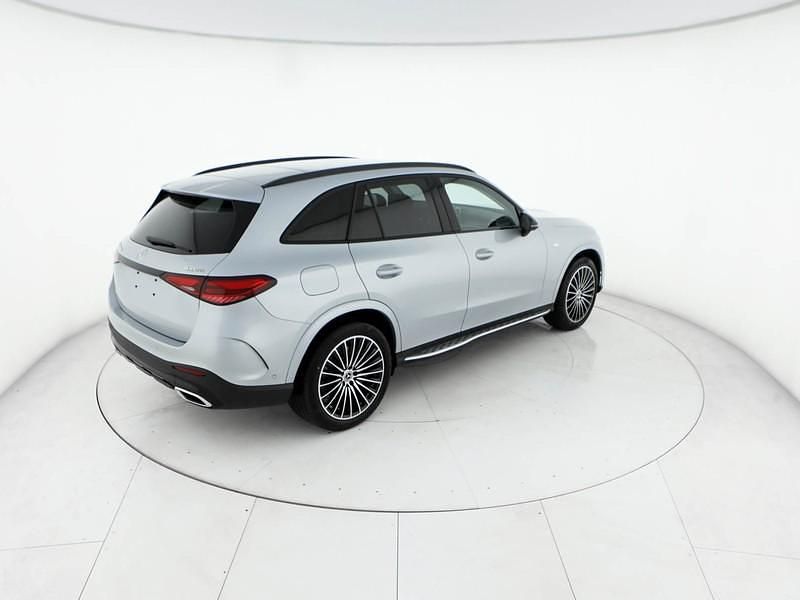 Nuova Mercedes GLC300e Advanced 333 CV (244 kW) 2026 Argento SUV