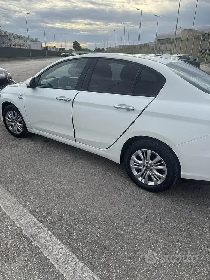 Usata Fiat Tipo 95 CV (69 kW) 2016 Bianco Berlina
