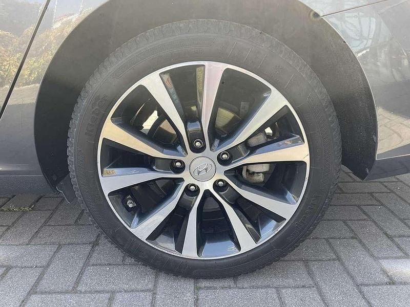 Usata Hyundai i30 Style 136 CV (100 kW) 2018 Grigio Berlina