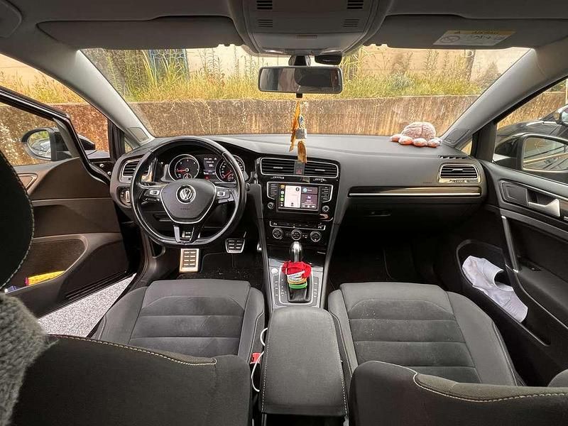 Usata VW Golf VII Highline 110 CV (80 kW) 2015 Berlina