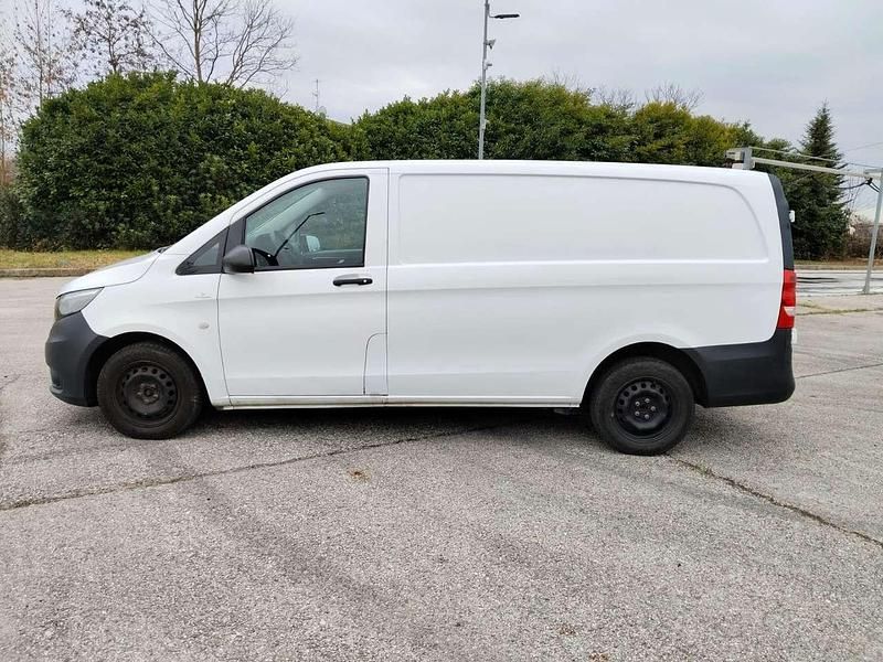 Usata Mercedes Vito 102 CV (75 kW) 2021 Bianco Furgone
