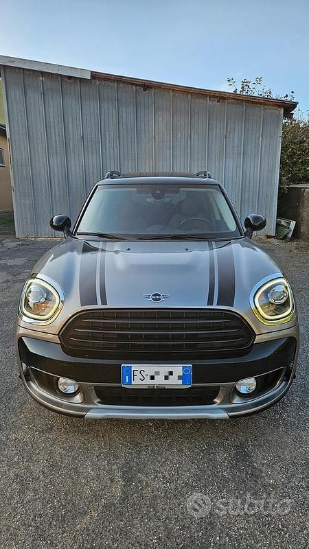 Grigio Usata 2018 Mini Cooper D Countryman Hype SUV | 19.999 € (Cara) - Immagine 1/4