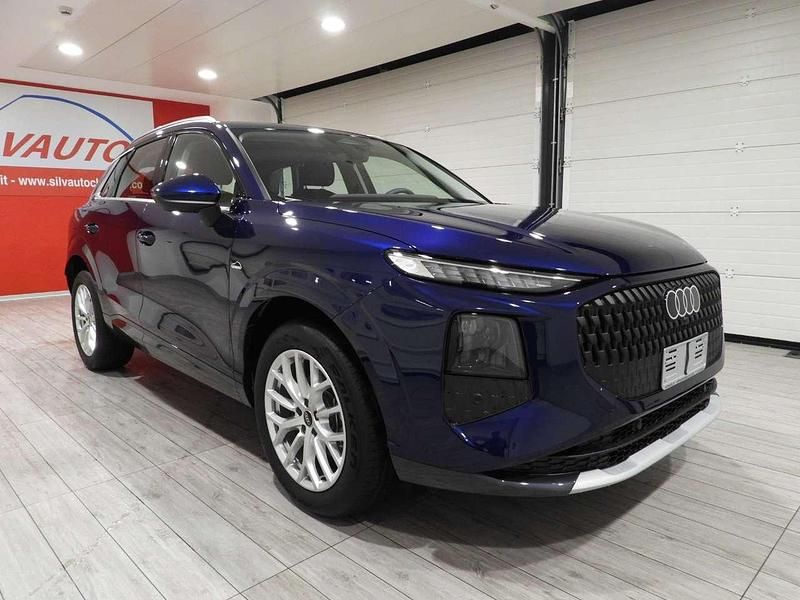 Nuova Audi Q3 Business 150 CV (110 kW) 2025 Bianco SUV