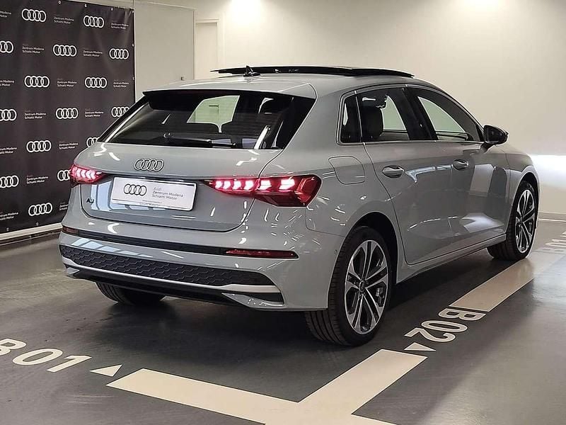 Nuova Audi A3 Sportback Ambiente 204 CV (150 kW) 2025 Grigio Utilitaria