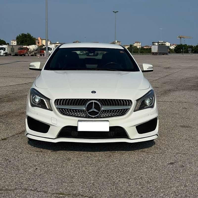 Usata Mercedes CLA180 Premium 109 CV (80 kW) 2015 Berlina