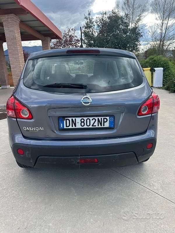 Usata Nissan Qashqai 106 CV (77 kW) 2008 Grigio SUV