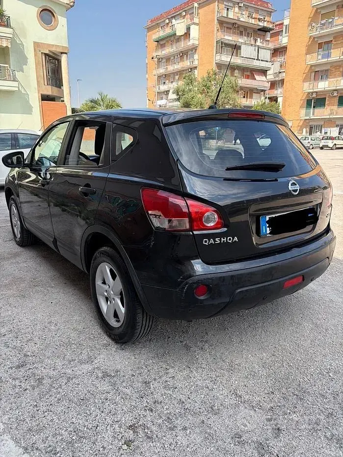 Usata Nissan Qashqai Acenta 106 CV (77 kW) 2010 Nero SUV